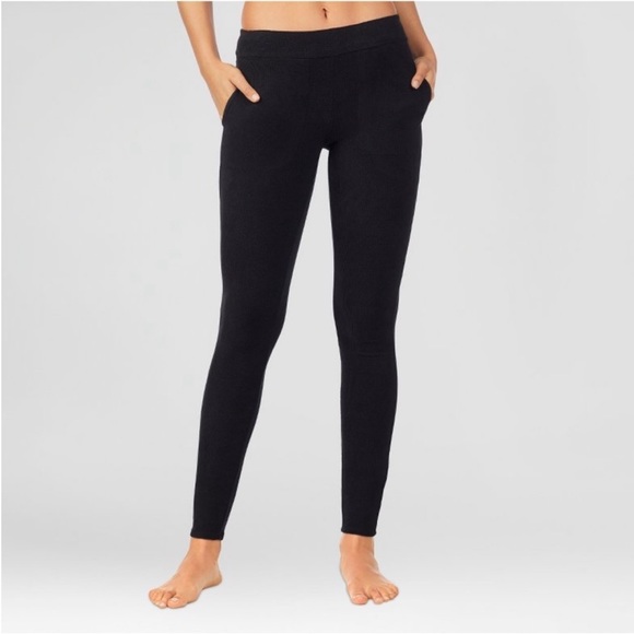 Warm Essentials by Cuddl Duds Women's Textured Fleece Thermal Leggings Bundle - Picture 4 of 7